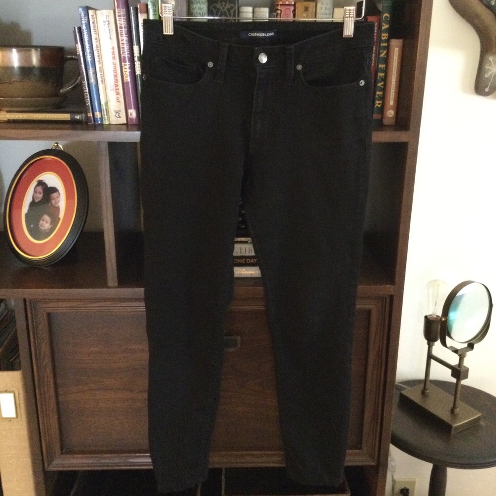 Black Skinny Jeans